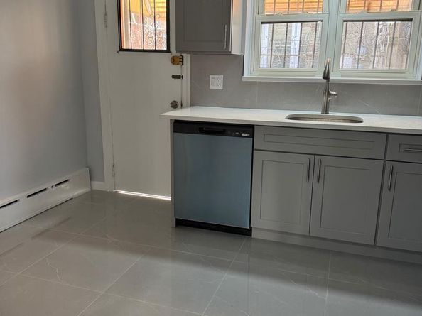 816 Cross Street, Philadelphia PA 19147