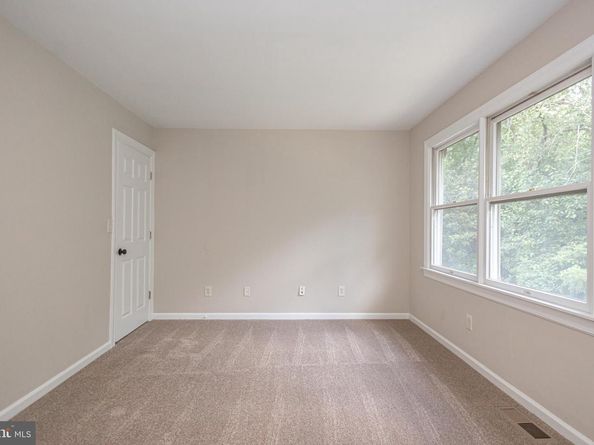 26 Bowling Green Avenue 3, Morrisville PA 19067