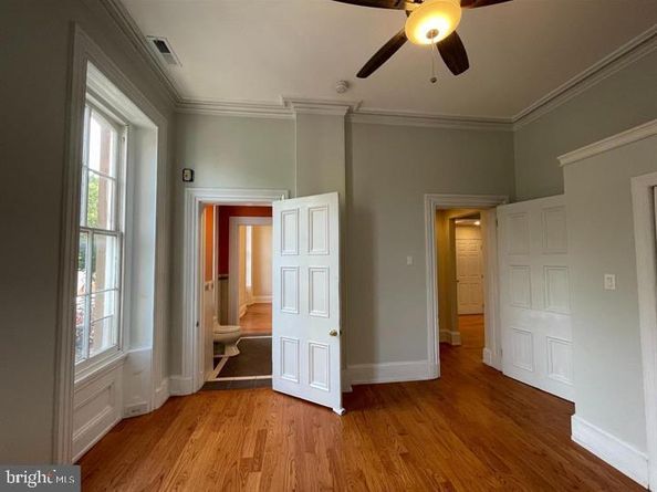 318 Bainbridge Street, Philadelphia PA 19147