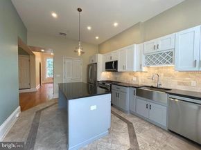 318 Bainbridge Street, Philadelphia PA 19147