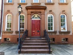 318 Bainbridge Street, Philadelphia PA 19147