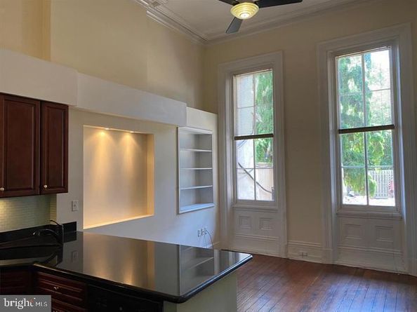 318 Bainbridge Street, Philadelphia PA 19147