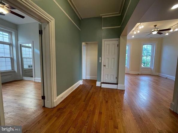 318 Bainbridge Street, Philadelphia PA 19147
