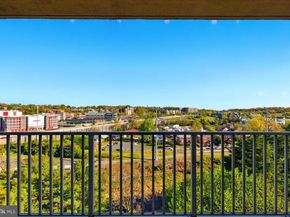 1225 Martha Custis Drive 919, Alexandria VA 22302