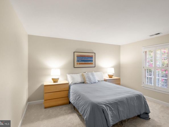 1108 Arboroak Place, Herndon VA 20170