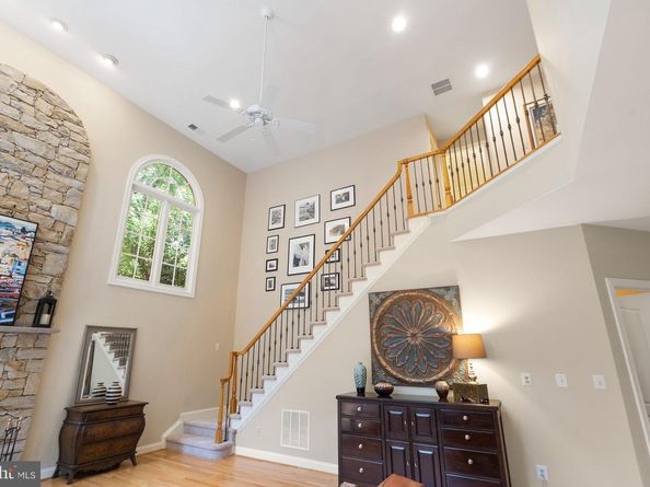 1108 Arboroak Place, Herndon VA 20170