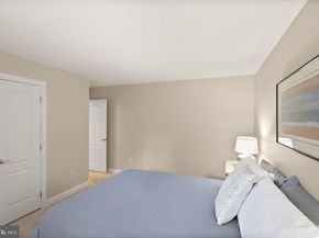 1108 Arboroak Place, Herndon VA 20170