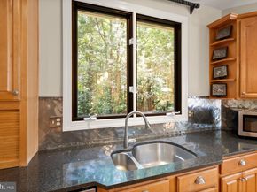 1108 Arboroak Place, Herndon VA 20170