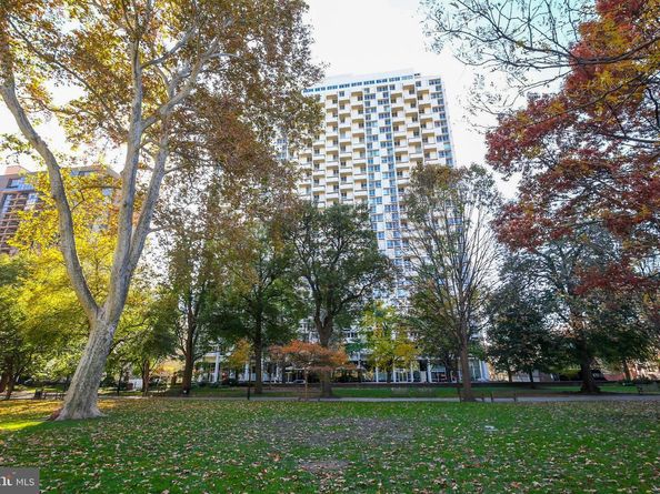 604 S Washington Square 2411, Philadelphia PA 19106