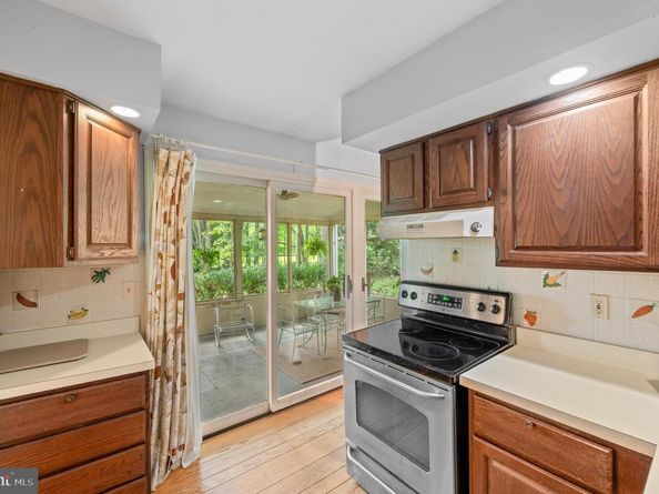 1500 Sugartown Road, Paoli PA 19301