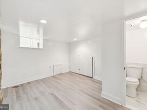 1006 S Front Street, Philadelphia PA 19147