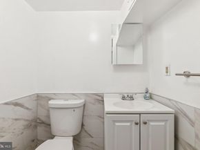 1006 S Front Street, Philadelphia PA 19147