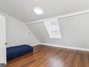 1006 S Front Street, Philadelphia PA 19147