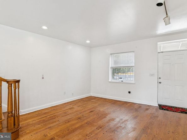 1006 S Front Street, Philadelphia PA 19147