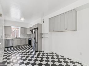 1006 S Front Street, Philadelphia PA 19147