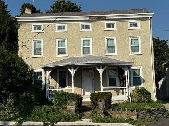 661 Ridge Pike, Lafayette Hill PA 19444