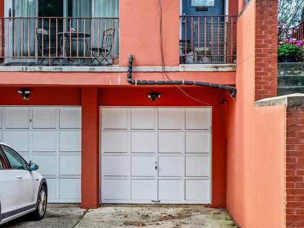 2137 Green Street 2, Philadelphia PA 19130