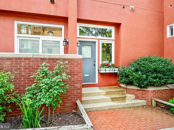 2137 Green Street 2, Philadelphia PA 19130