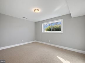 5345 Echols Avenue, Alexandria VA 22311