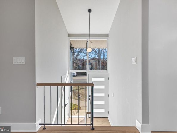 5345 Echols Avenue, Alexandria VA 22311