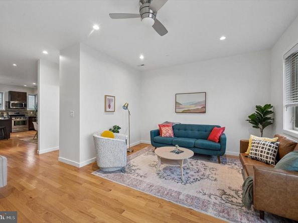 2555 Carpenter Street E, Philadelphia PA 19146