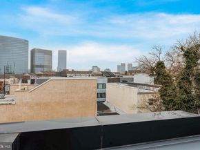 2555 Carpenter Street E, Philadelphia PA 19146