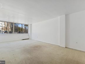 5565 Columbia 412, Arlington VA 22204