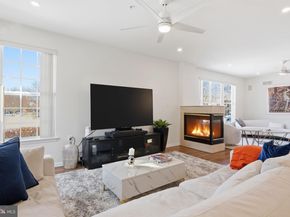 1136 Maxwell Manor, Warwick PA 18974