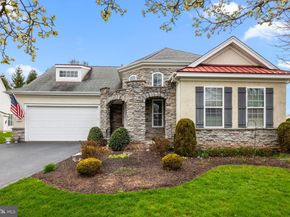 1136 Maxwell Manor, Warwick PA 18974