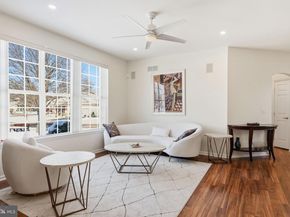 1136 Maxwell Manor, Warwick PA 18974