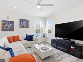 1136 Maxwell Manor, Warwick PA 18974