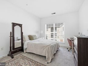 4852 Eisenhower Avenue 337, Alexandria VA 22304