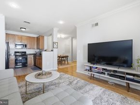 4852 Eisenhower Avenue 337, Alexandria VA 22304