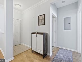 4852 Eisenhower Avenue 337, Alexandria VA 22304