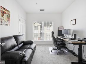 4852 Eisenhower Avenue 337, Alexandria VA 22304