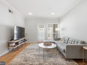 4852 Eisenhower Avenue 337, Alexandria VA 22304