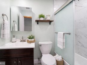 1717 Green Street 6, Philadelphia PA 19130