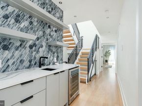 227 E Allen Street, Philadelphia PA 19125