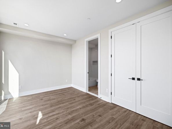 824 18TH Street NE 11, Washington DC 20002