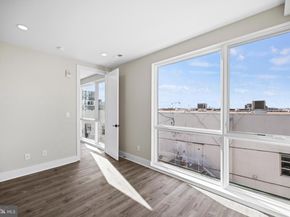 824 18TH Street NE 11, Washington DC 20002