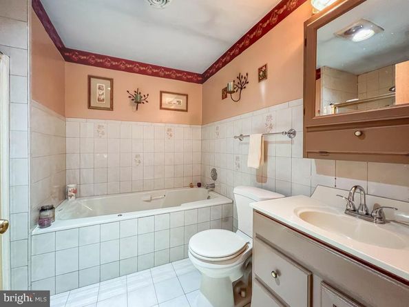 244 Guilford Road, Fairless Hills PA 19030