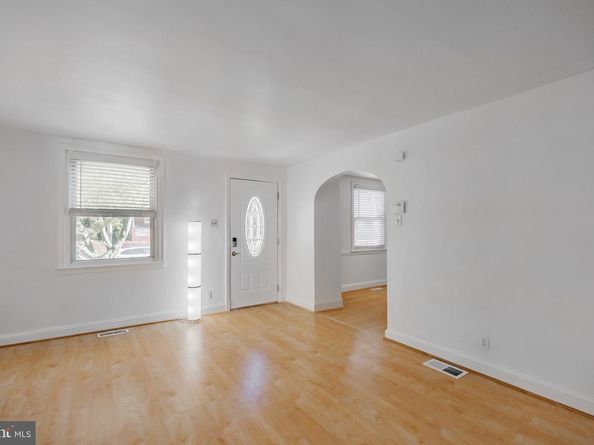 148 Meadowbrook Avenue, Upper Darby PA 19082