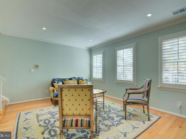 1953 Calvert Street NW D, Washington DC 20009