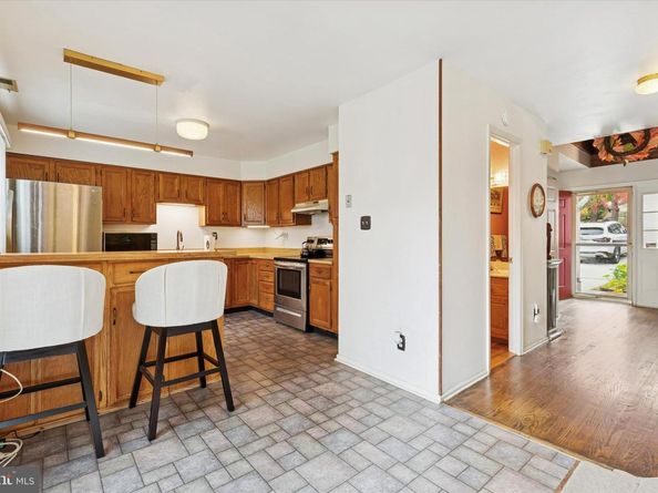 8550 Trumbauer Drive, Glenside PA 19038