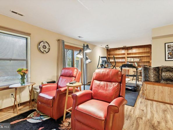 8550 Trumbauer Drive, Glenside PA 19038