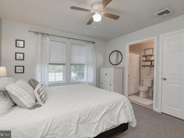 62 Indian Creek Drive, Levittown PA 19057