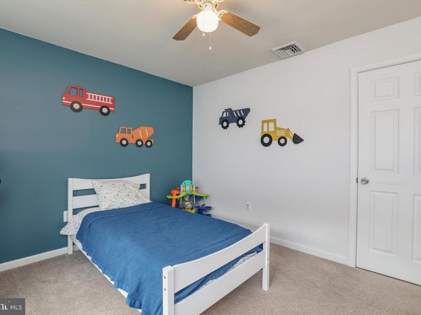 62 Indian Creek Drive, Levittown PA 19057