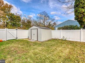 62 Indian Creek Drive, Levittown PA 19057