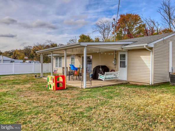 62 Indian Creek Drive, Levittown PA 19057