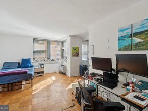 2601 Pennsylvania Avenue 522, Philadelphia PA 19130